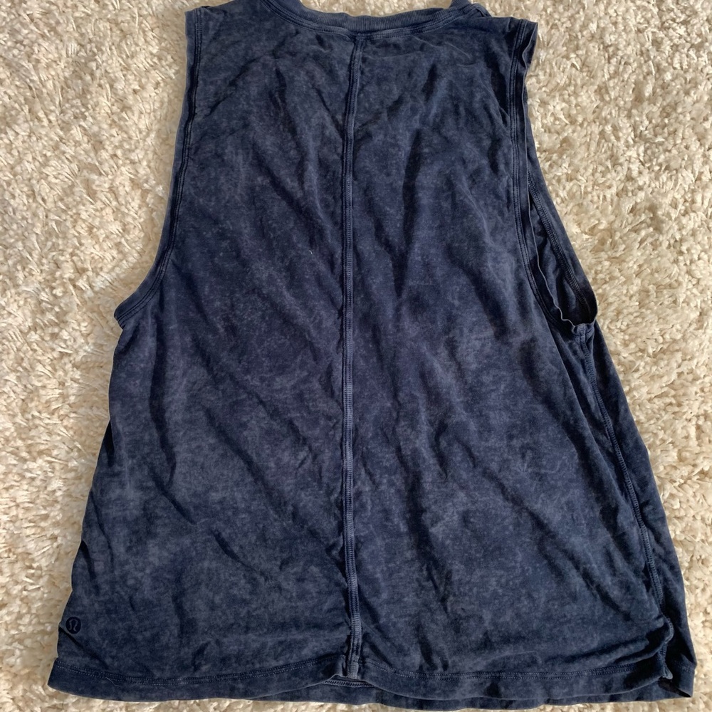 Lululemon tank - Picture 2 of 2
